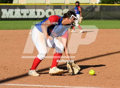 Thumbnail 3 in Nixon-Smiley vs Industrial (UIL 3A Bi District) photogallery.