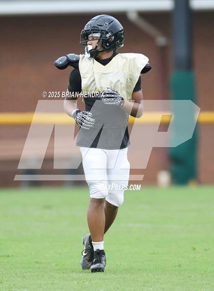 Thumbnail 1 in Salisbury @ Bandys (Scrimmage) photogallery.