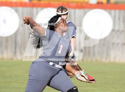 Thumbnail 2 in Warren Central vs. Southaven photogallery.