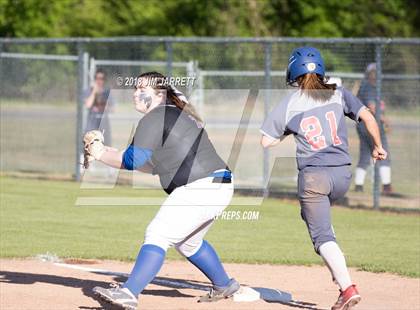Thumbnail 1 in Warren Central vs. Southaven photogallery.