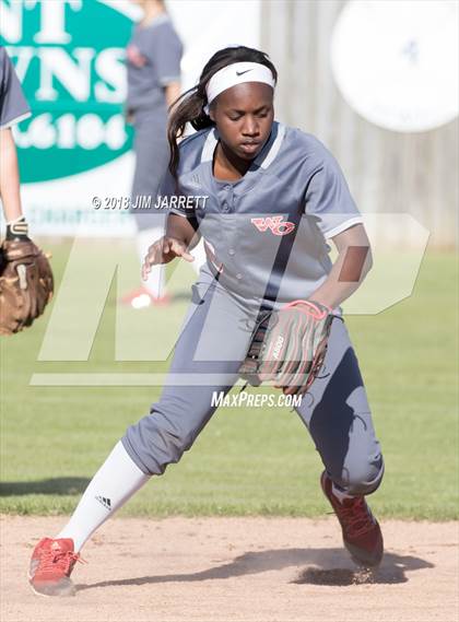Thumbnail 3 in Warren Central vs. Southaven photogallery.
