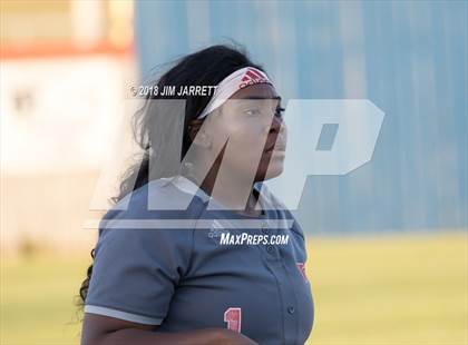 Thumbnail 3 in Warren Central vs. Southaven photogallery.