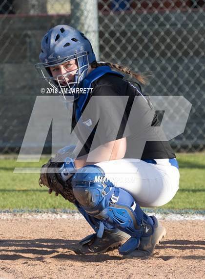 Thumbnail 1 in Warren Central vs. Southaven photogallery.