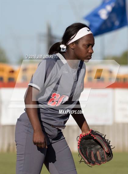 Thumbnail 1 in Warren Central vs. Southaven photogallery.