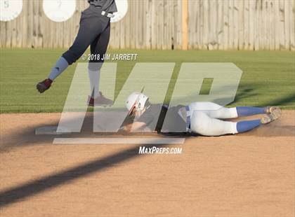 Thumbnail 1 in Warren Central vs. Southaven photogallery.