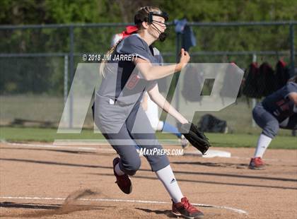Thumbnail 3 in Warren Central vs. Southaven photogallery.