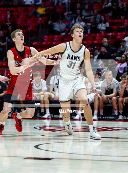 Thumbnail 1 in Highland vs. Bountiful (UHSAA 5A Quarterfinal) photogallery.