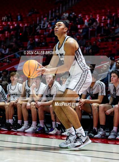 Thumbnail 1 in Highland vs. Bountiful (UHSAA 5A Quarterfinal) photogallery.