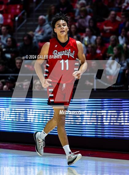 Thumbnail 3 in Highland vs. Bountiful (UHSAA 5A Quarterfinal) photogallery.