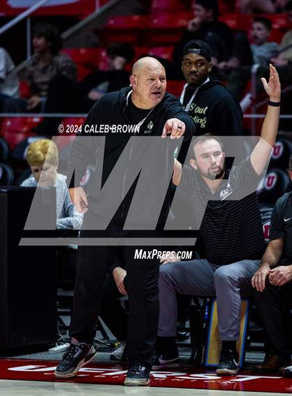 Thumbnail 3 in Highland vs. Bountiful (UHSAA 5A Quarterfinal) photogallery.