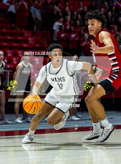 Thumbnail 1 in Highland vs. Bountiful (UHSAA 5A Quarterfinal) photogallery.