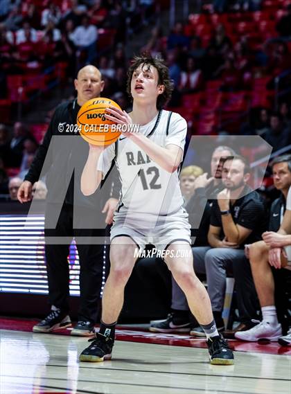 Thumbnail 2 in Highland vs. Bountiful (UHSAA 5A Quarterfinal) photogallery.