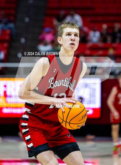 Thumbnail 2 in Highland vs. Bountiful (UHSAA 5A Quarterfinal) photogallery.