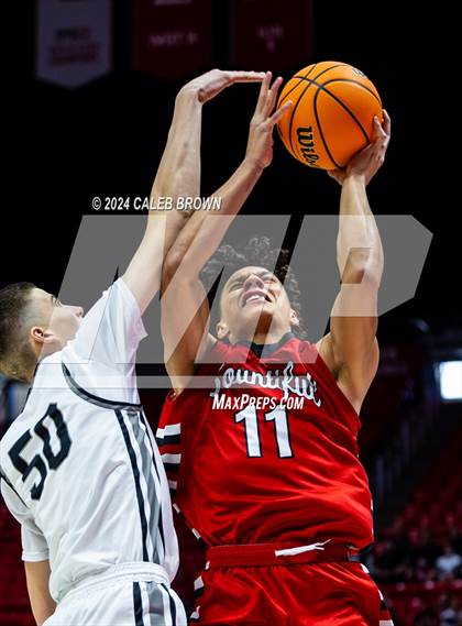 Thumbnail 3 in Highland vs. Bountiful (UHSAA 5A Quarterfinal) photogallery.