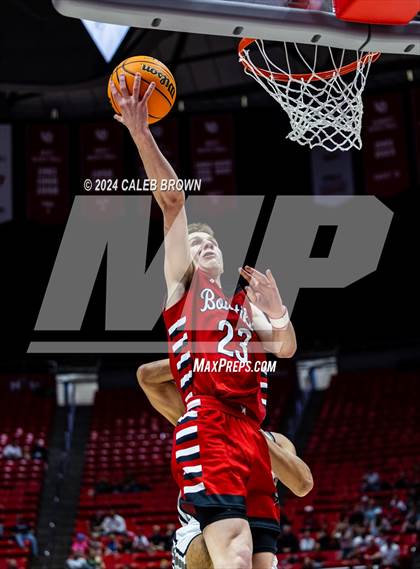 Thumbnail 2 in Highland vs. Bountiful (UHSAA 5A Quarterfinal) photogallery.