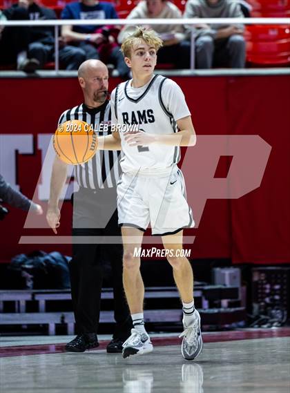 Thumbnail 3 in Highland vs. Bountiful (UHSAA 5A Quarterfinal) photogallery.