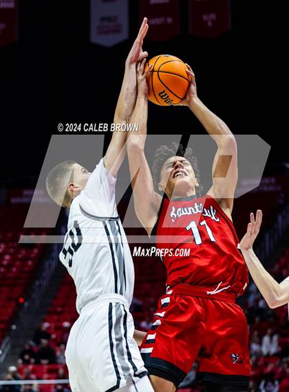 Thumbnail 2 in Highland vs. Bountiful (UHSAA 5A Quarterfinal) photogallery.
