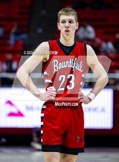 Thumbnail 3 in Highland vs. Bountiful (UHSAA 5A Quarterfinal) photogallery.