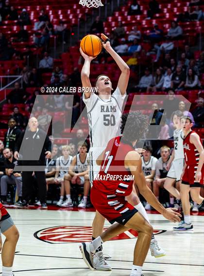 Thumbnail 2 in Highland vs. Bountiful (UHSAA 5A Quarterfinal) photogallery.