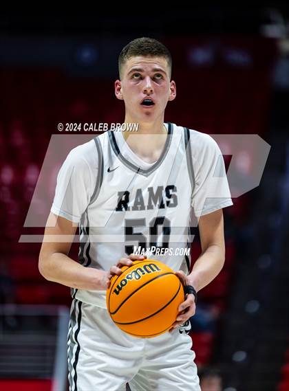 Thumbnail 2 in Highland vs. Bountiful (UHSAA 5A Quarterfinal) photogallery.