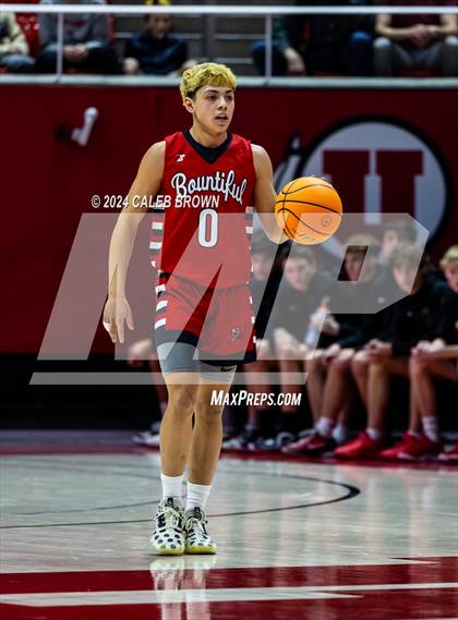 Thumbnail 2 in Highland vs. Bountiful (UHSAA 5A Quarterfinal) photogallery.