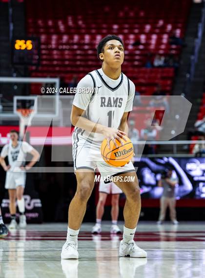 Thumbnail 2 in Highland vs. Bountiful (UHSAA 5A Quarterfinal) photogallery.