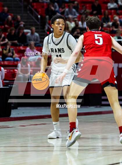 Thumbnail 3 in Highland vs. Bountiful (UHSAA 5A Quarterfinal) photogallery.