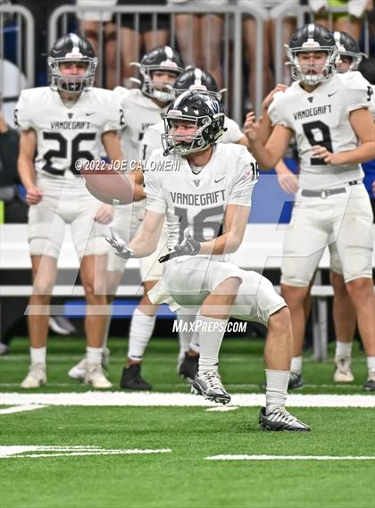 Thumbnail 3 in Vandegrift vs Katy (UIL 6A Regional Semifinal) photogallery.