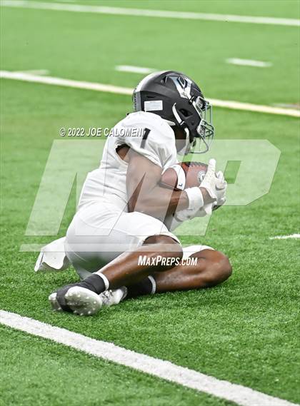 Thumbnail 2 in Vandegrift vs Katy (UIL 6A Regional Semifinal) photogallery.