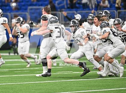 Thumbnail 2 in Vandegrift vs Katy (UIL 6A Regional Semifinal) photogallery.
