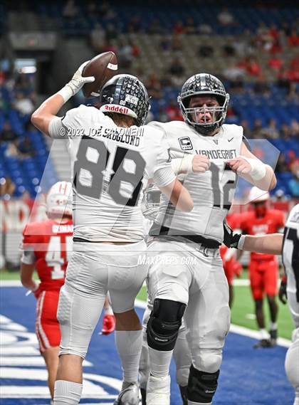 Thumbnail 3 in Vandegrift vs Katy (UIL 6A Regional Semifinal) photogallery.