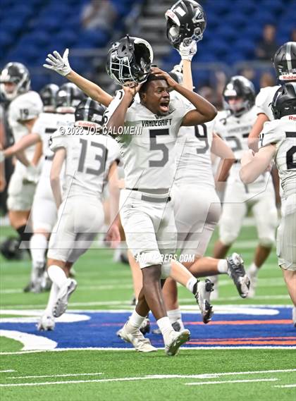 Thumbnail 2 in Vandegrift vs Katy (UIL 6A Regional Semifinal) photogallery.