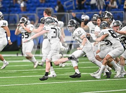 Thumbnail 3 in Vandegrift vs Katy (UIL 6A Regional Semifinal) photogallery.