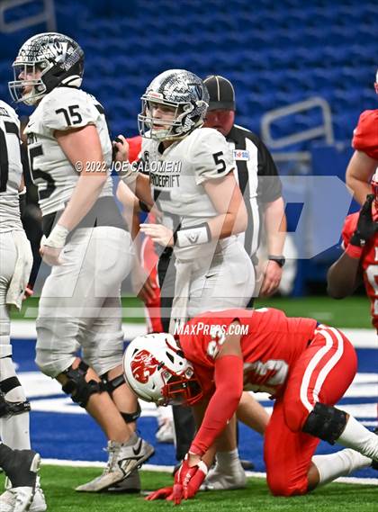 Thumbnail 3 in Vandegrift vs Katy (UIL 6A Regional Semifinal) photogallery.