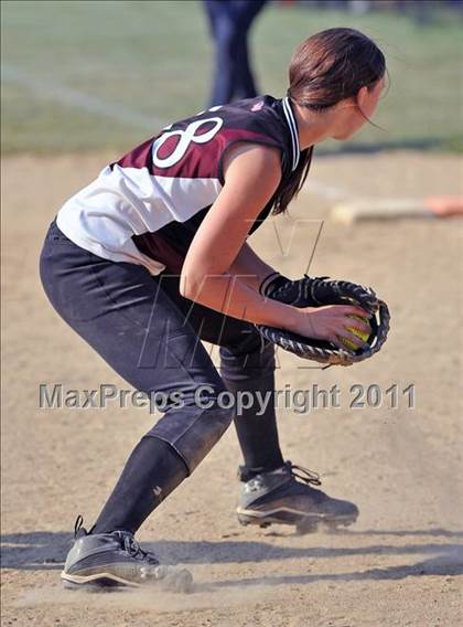 Thumbnail 1 in Kings Park vs Seaford (Class A Regional Final) photogallery.