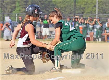 Thumbnail 3 in Kings Park vs Seaford (Class A Regional Final) photogallery.