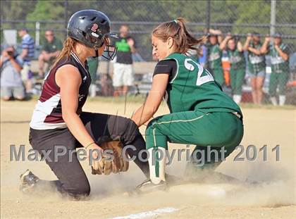 Thumbnail 2 in Kings Park vs Seaford (Class A Regional Final) photogallery.
