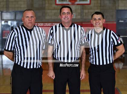 Thumbnail 3 in Servite @ Mater Dei (Nike Extravaganza) photogallery.