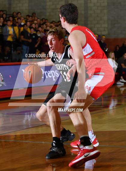 Thumbnail 3 in Servite @ Mater Dei (Nike Extravaganza) photogallery.
