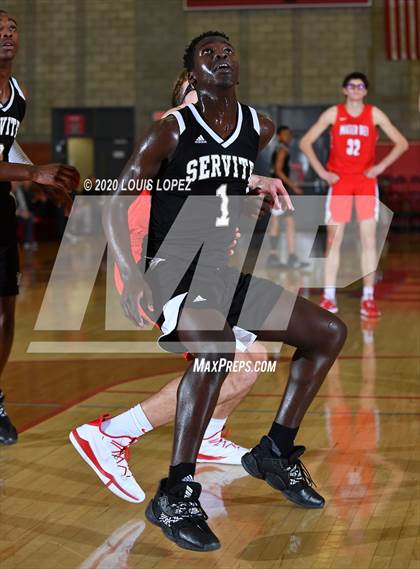 Thumbnail 2 in Servite @ Mater Dei (Nike Extravaganza) photogallery.