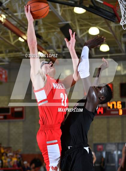Thumbnail 2 in Servite @ Mater Dei (Nike Extravaganza) photogallery.