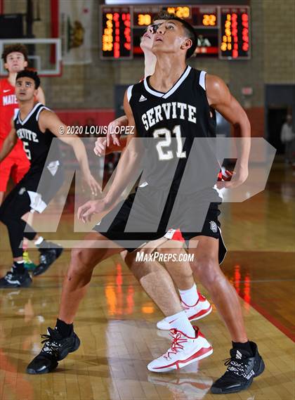 Thumbnail 3 in Servite @ Mater Dei (Nike Extravaganza) photogallery.