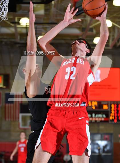 Thumbnail 2 in Servite @ Mater Dei (Nike Extravaganza) photogallery.