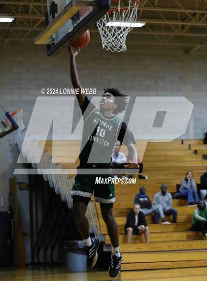 Thumbnail 1 in St. Anthony's vs. Brooklyn Law & Tech (New York Holiday Invitational) photogallery.