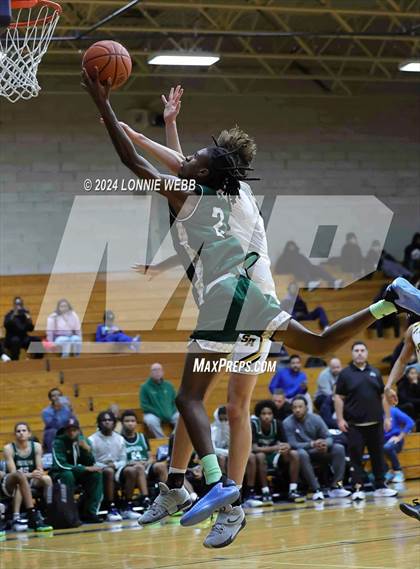 Thumbnail 3 in St. Anthony's vs. Brooklyn Law & Tech (New York Holiday Invitational) photogallery.
