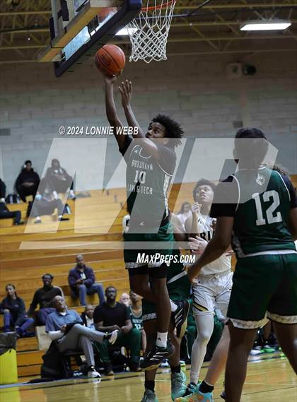 Thumbnail 1 in St. Anthony's vs. Brooklyn Law & Tech (New York Holiday Invitational) photogallery.