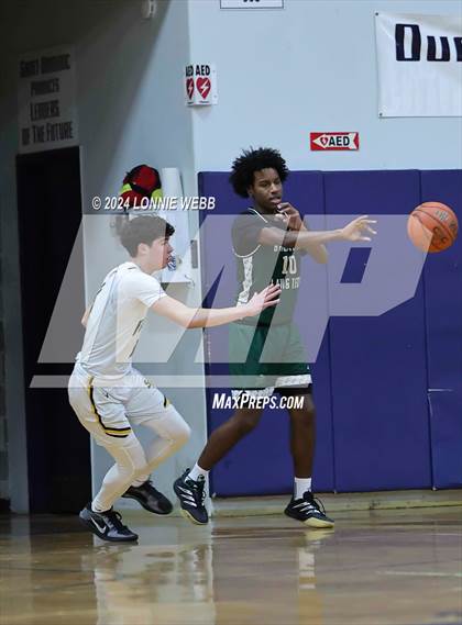 Thumbnail 1 in St. Anthony's vs. Brooklyn Law & Tech (New York Holiday Invitational) photogallery.