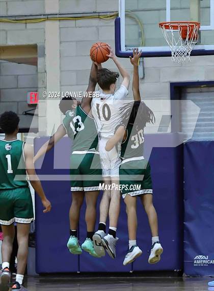 Thumbnail 2 in St. Anthony's vs. Brooklyn Law & Tech (New York Holiday Invitational) photogallery.
