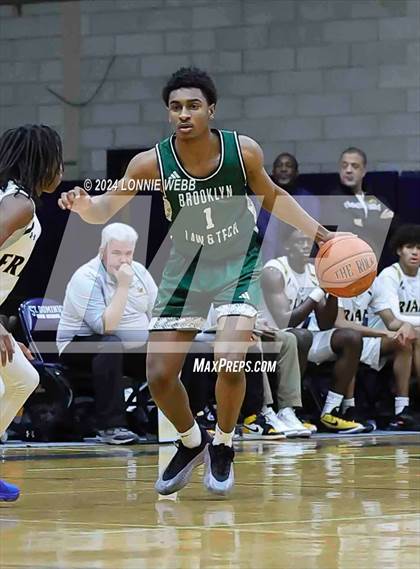 Thumbnail 3 in St. Anthony's vs. Brooklyn Law & Tech (New York Holiday Invitational) photogallery.