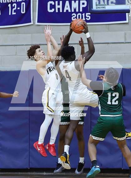 Thumbnail 2 in St. Anthony's vs. Brooklyn Law & Tech (New York Holiday Invitational) photogallery.